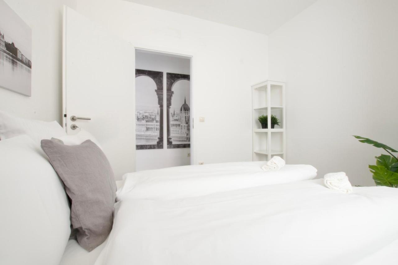 Penthouse Apartment By Hi5 -At The Top Of 부다페스트 외부 사진