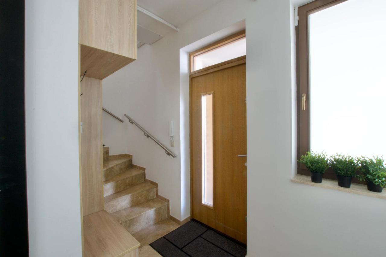 Penthouse Apartment By Hi5 -At The Top Of 부다페스트 외부 사진